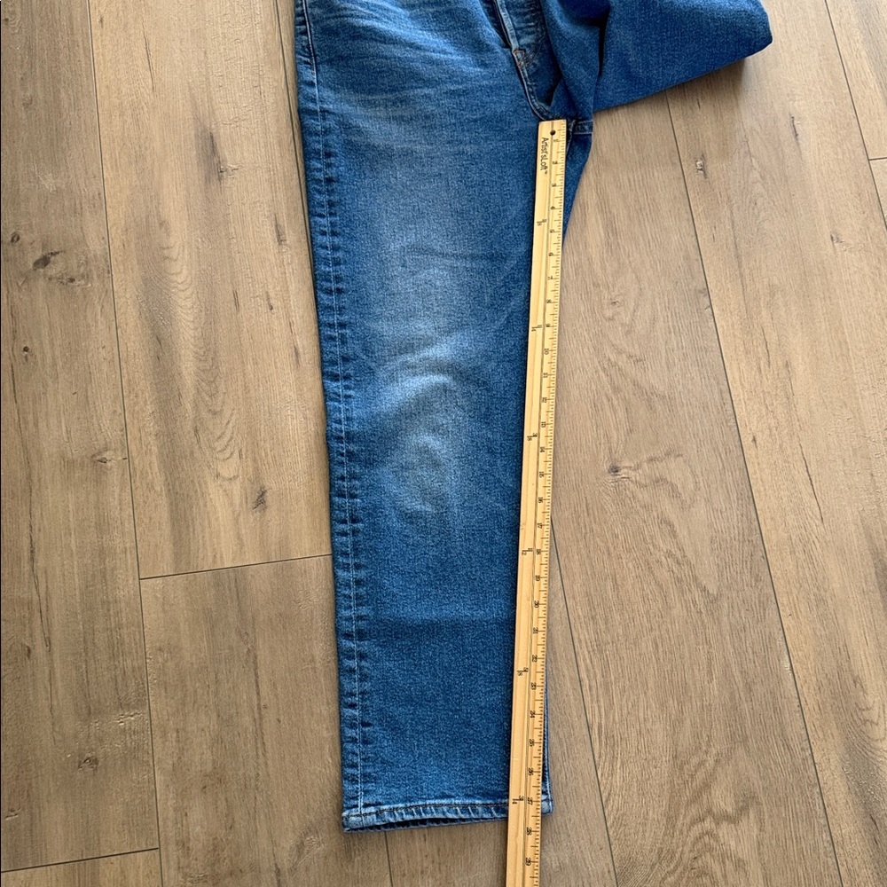 Levi's Women's Wedgie Straight Size 30 X 27 Button Fly Medium Wash Classic - Picture 12 of 14